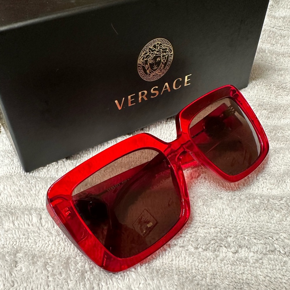 Versace sunglass